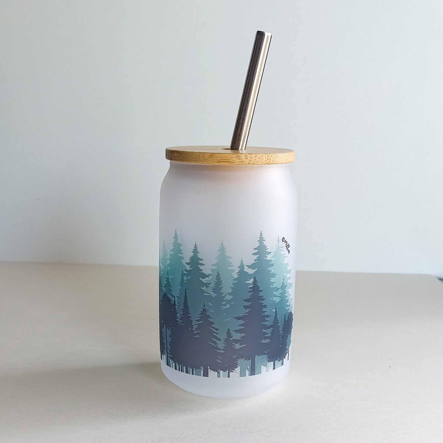 Verre avec paille - Forêt Jurassienne