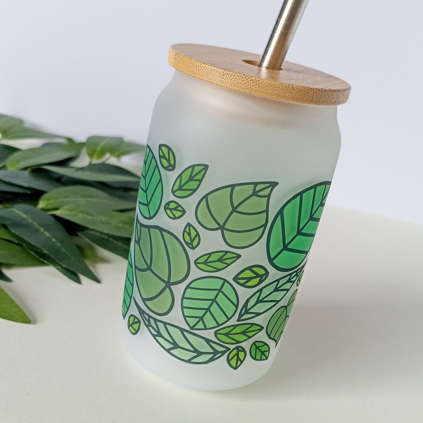 Verre avec paille - Feuilles