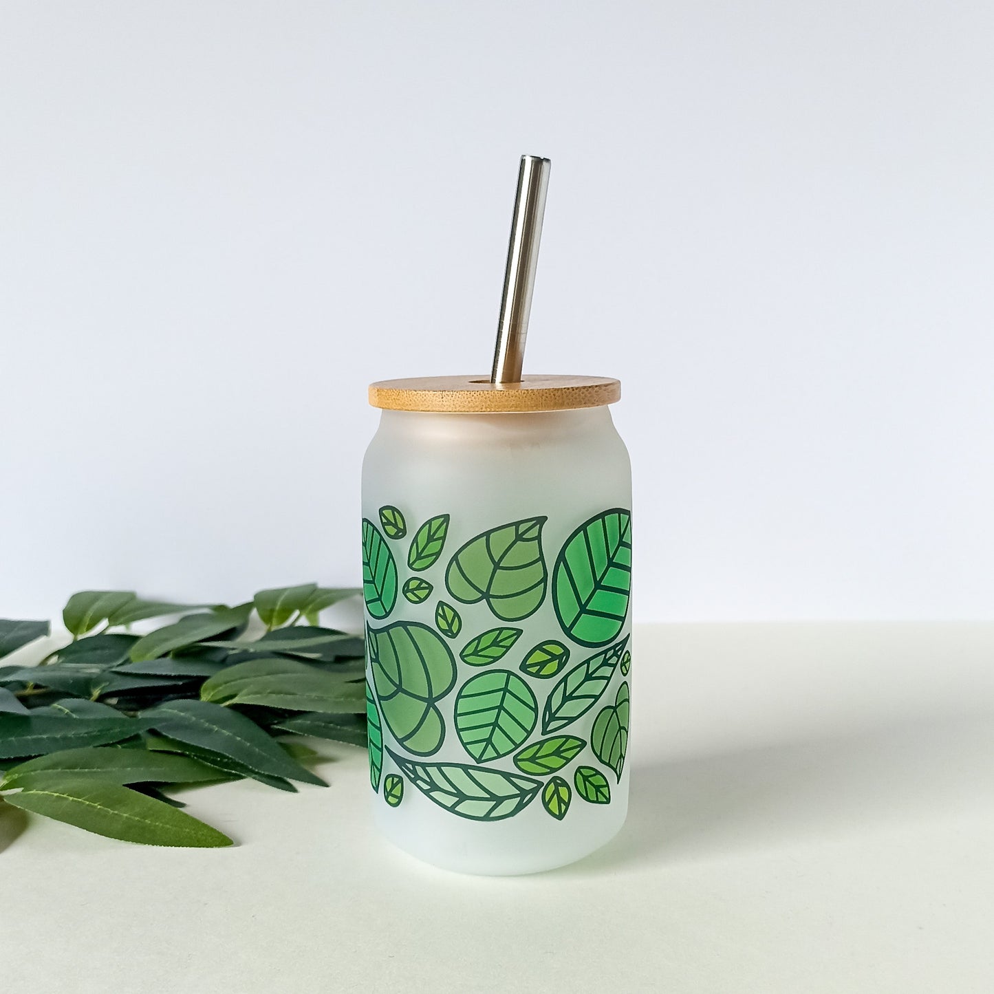 Verre avec paille - Feuilles