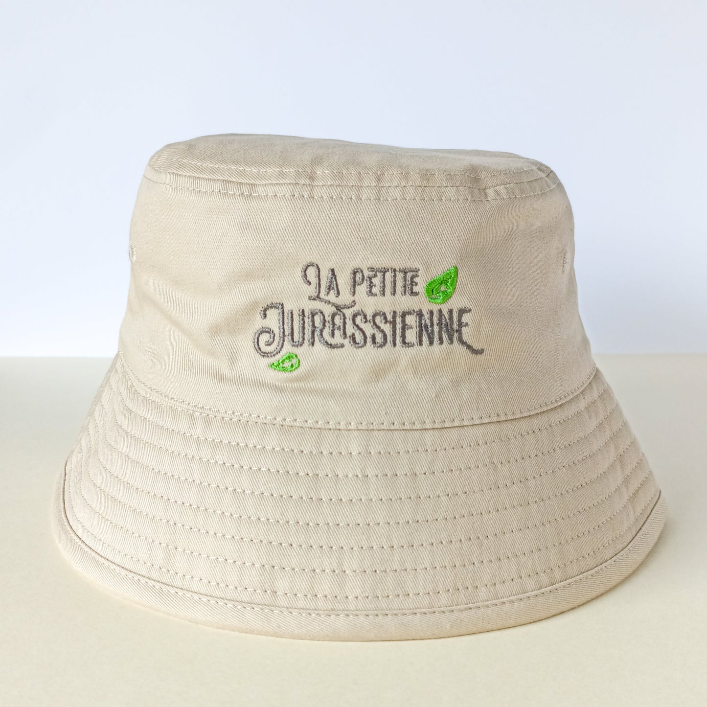 Bob brodé La Petite Jurassienne