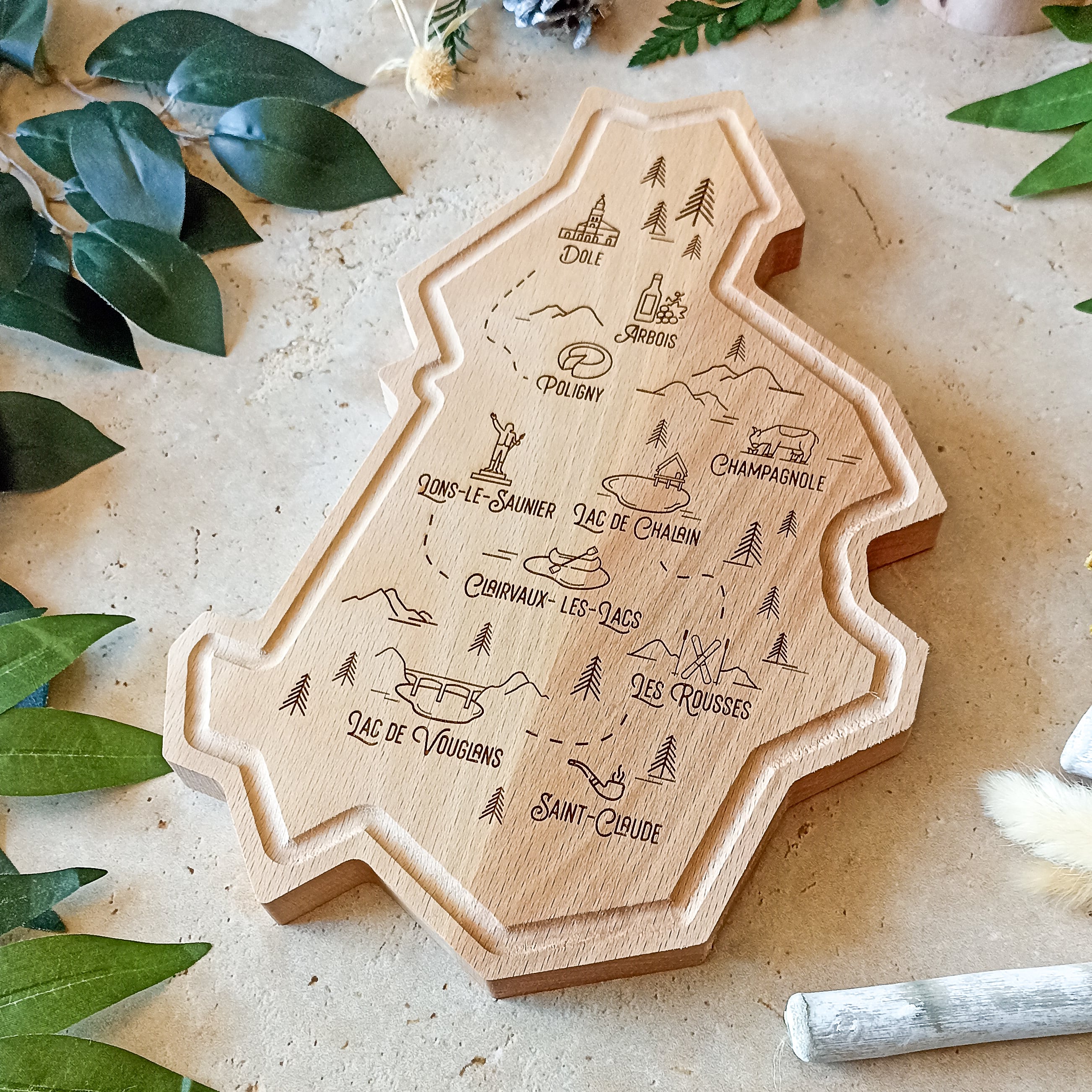 Planche "Carte du Jura" - Fabrication jurassienne - Millus Design